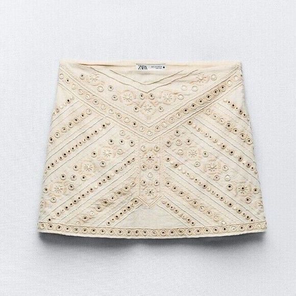 Zara Cream Mini Skirt - Picture 8 of 9